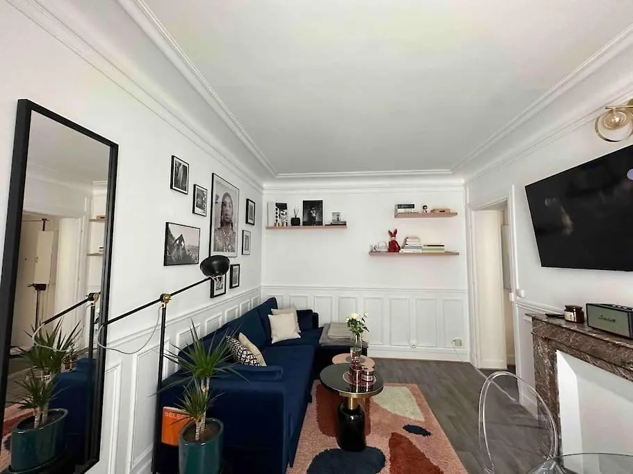 Apartment Coeur De Paris, Pres Tour Eiffel *